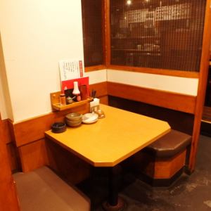 2名様でふらりとチョイ飲みにもピッタリ♪