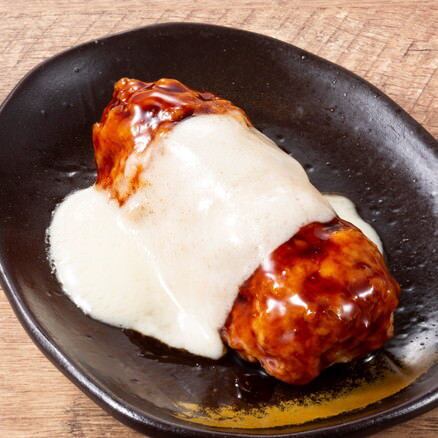 Special meatballs with cheese sauce