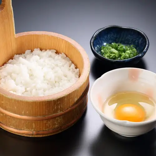 〆卵雑炊　玉子付き（一人前）