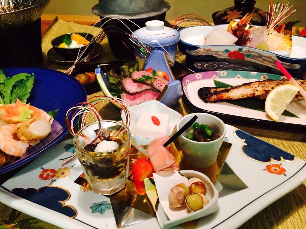 旬の鮮魚が味わえる。地酒・日本酒と一緒に味わってください。