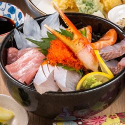 海鮮丼 汁物付