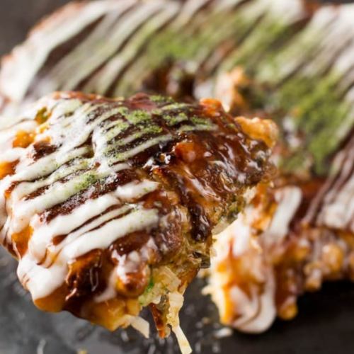 Okonomiyaki In addition to pork and squid, there are many other varieties, such as beef tendon and Hiroshima-yaki.