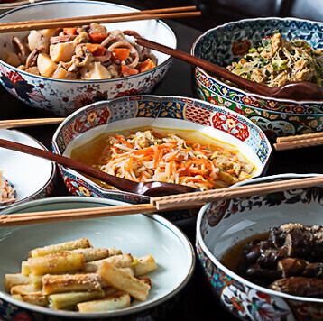 全品290円とお手ごろな価格のおばんざい