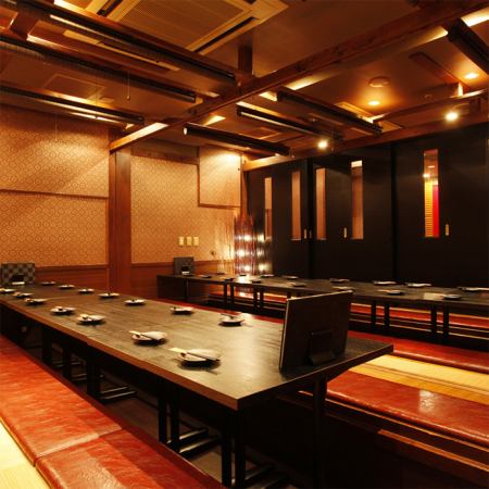 大人数の忘年会や、会社宴会に最適なお席をご用意致しました。お近くから江坂の大人の個室空間でのご宴会はいかがですか？いつもよりも上質なひと時をお過ごしください…喫煙可(個室のみに分煙にてOK)紙たばこOK）