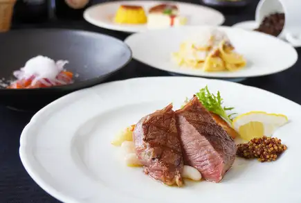 ■ランチ：【Lunch course】≪3,800円（税込）≫