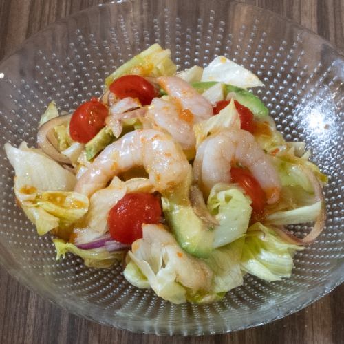 아보카도 슈림프 샐러드