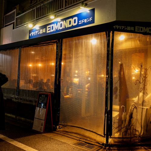 裏千葉の隠れ家的な店内・・♪