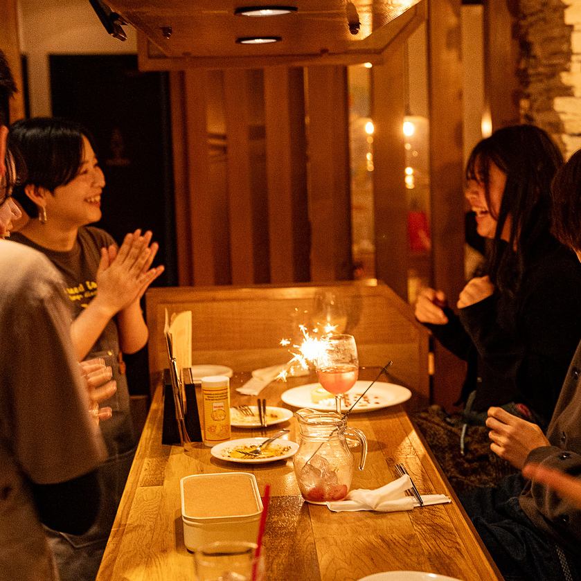 土日祝限定★スパークリングワイン含む最大4時間飲み放題1980円