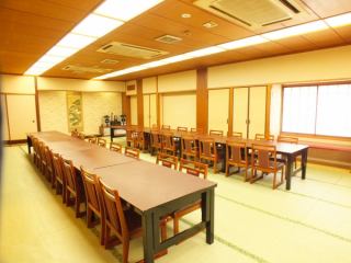 会議などに最適な「鶴・亀の間」(40～50名様) （完全個室お座敷宴会場）