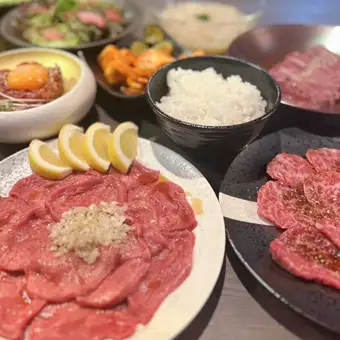 【定番】全15品2時間飲み放題付き至福のディナーコース9,500円(税込)！！