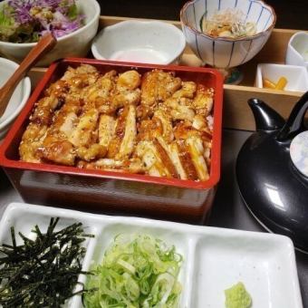 【ランチネット予約】“純鶏”名古屋コーチン もも肉鶏ひつまぶし御膳