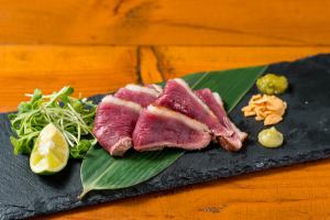 The world's only premium duck meat that can be eaten raw [Kawachi Kamo Tsumura Main Store] Seared duck loin