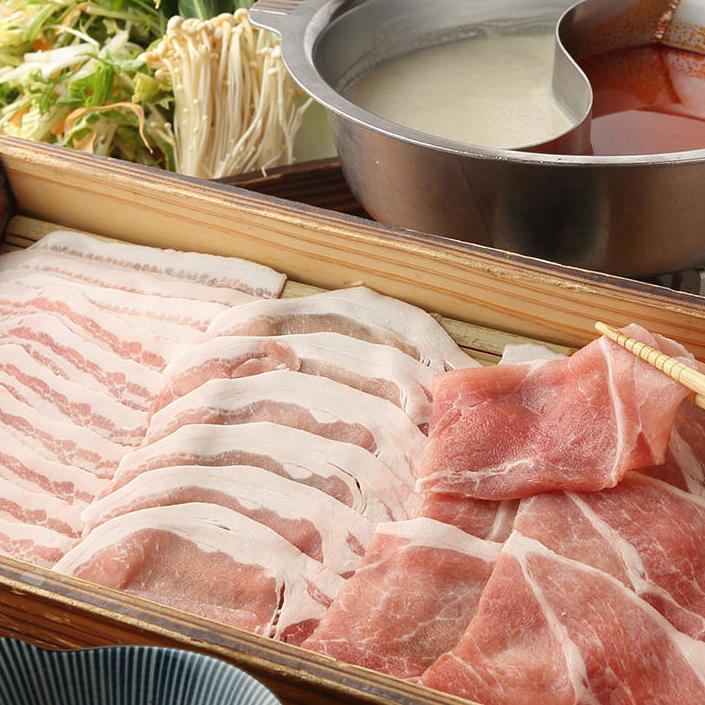 All-you-can-eat 50 dishes of shabu-shabu, including black pork from Kagoshima Prefecture! Starting at 4,000 JPY