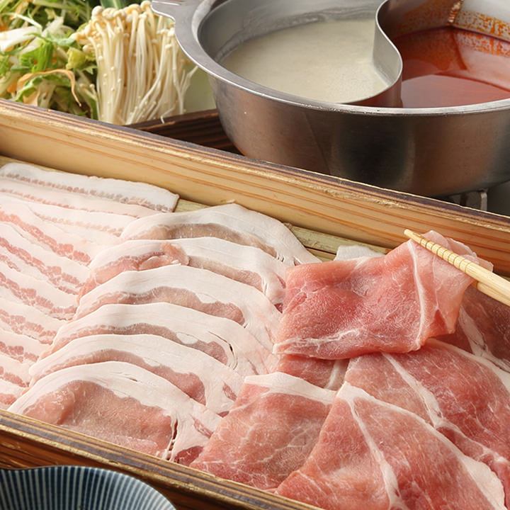 All-you-can-eat 50 dishes of shabu-shabu, including black pork from Kagoshima Prefecture! Starting at 4,000 JPY