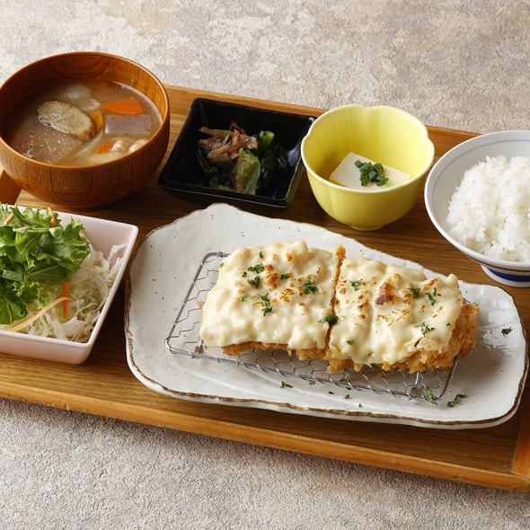 [Recommended set meal] Kurobutaya's very satisfying set meal