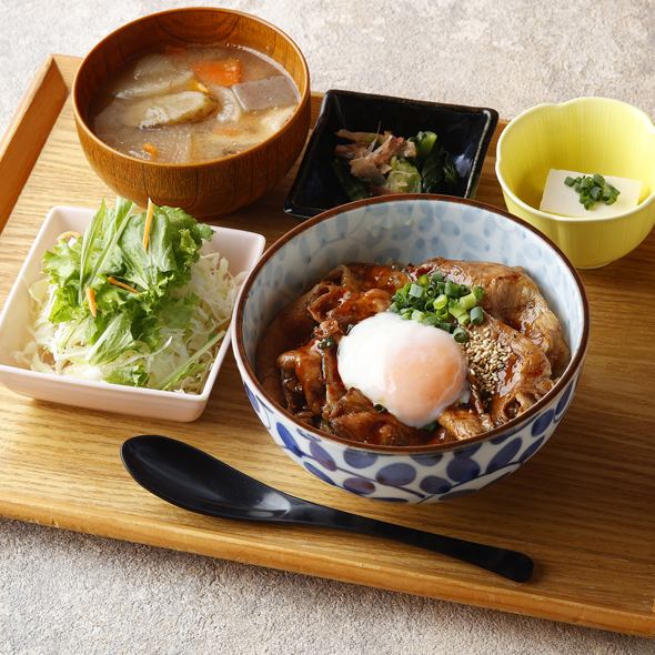 [Recommended rice bowls] Kurobutaya's highly satisfying rice bowls