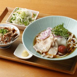 炙りしゃぶ肉と梅肉おろしうどん または そば ＆選べるミニ丼