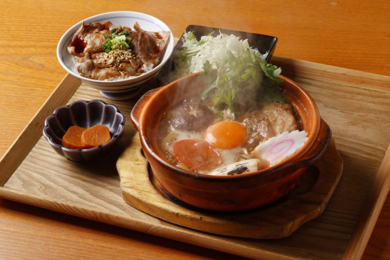 角煮味噌煮込みうどん&選べるミニ丼