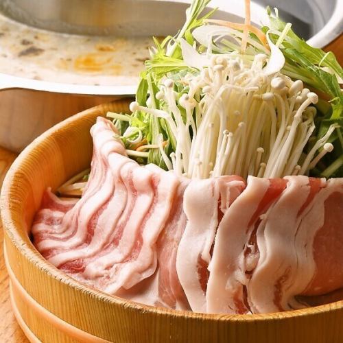 【ネット予約限定!】最上級、六白黒豚含む全30品食べ放題、特別価格3780円!!