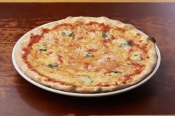 ピッツァ　センプリチェ