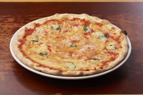 ピッツァ　センプリチェ