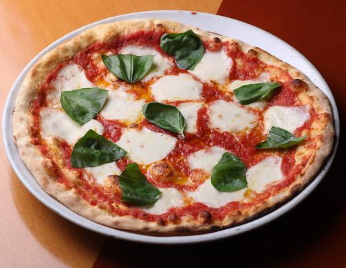 ピッツァ　マルゲリータ
