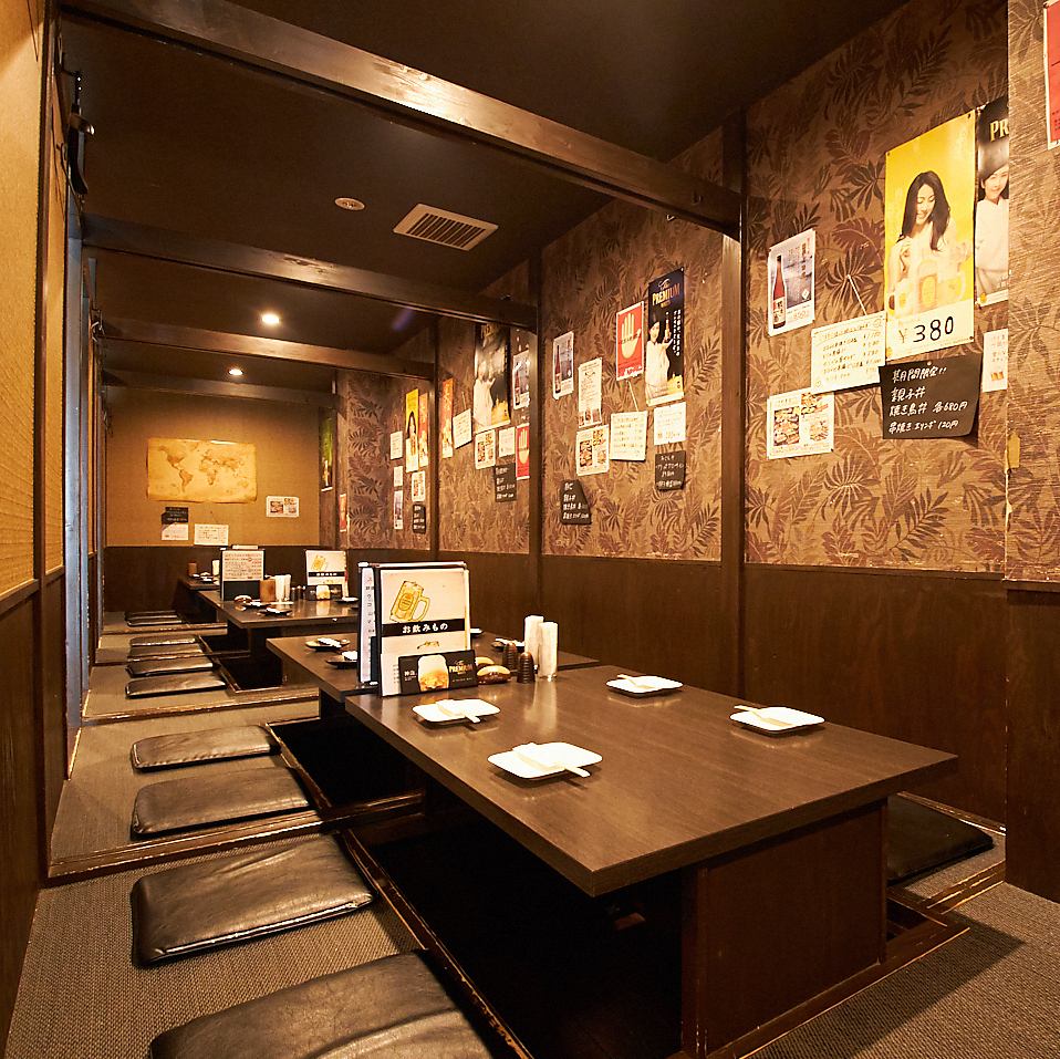 在我们的私人包间和下沉式暖桌旁，享受轻松惬意的宴会。