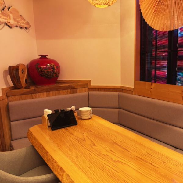 [Luxurious private rooms also available★] We also have private rooms where you can relax with friends♪ Up to 8 people can be accommodated.This is a popular seat, so please contact us as soon as possible if you are interested.