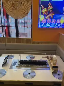 可容納6人