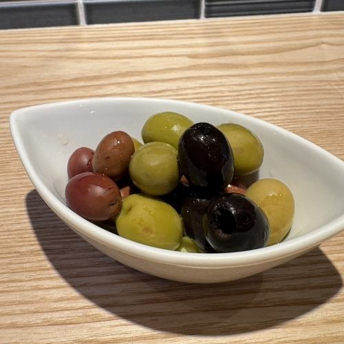 オリーブ盛り合わせ