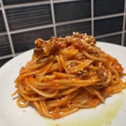 自家製パンチェッタのアマトリチャーナ