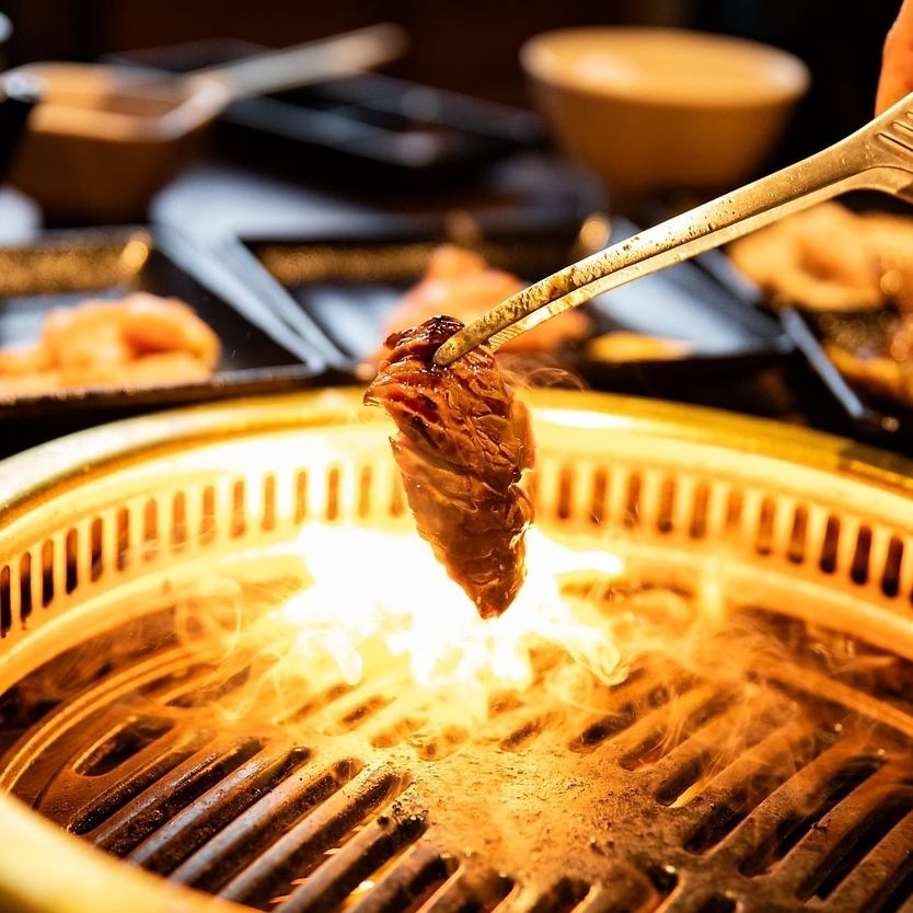 あえて産地にこだわらず、その時一番良いお肉を仕入れています★