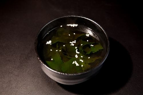 Seaweed soup (2 servings)