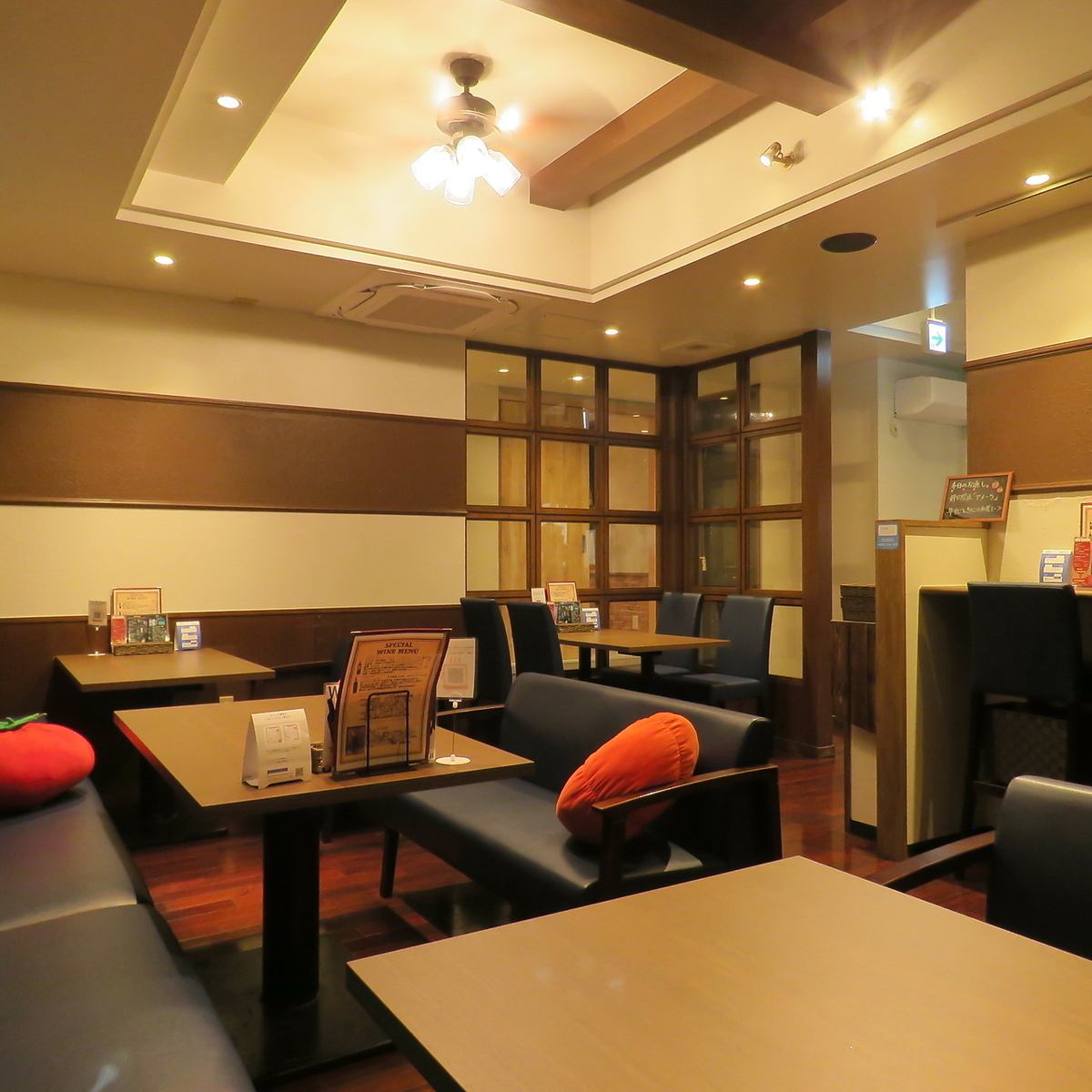 おしゃれな空間で食を楽しめるcafe&bar