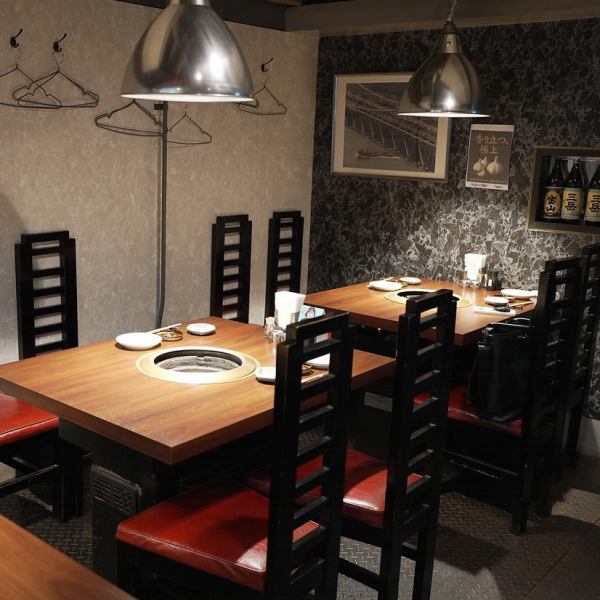 The relaxed atmosphere is perfect for entertaining clients or company parties.The shop appears when you go down to the basement.You can enjoy the finest meat without any stress!