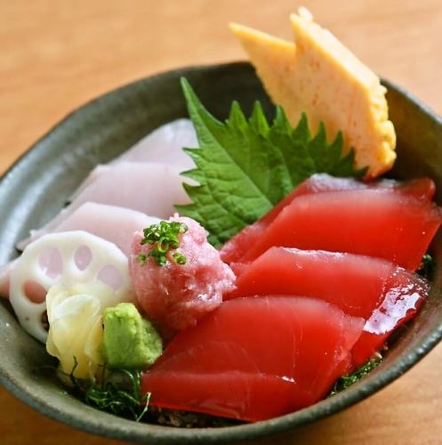 Two kinds of tuna bowl