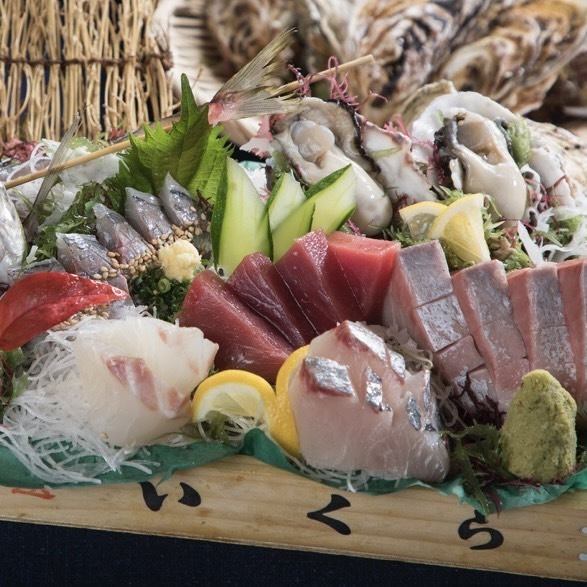 名物「ガッツ鬼盛り」で豪快に乾杯!