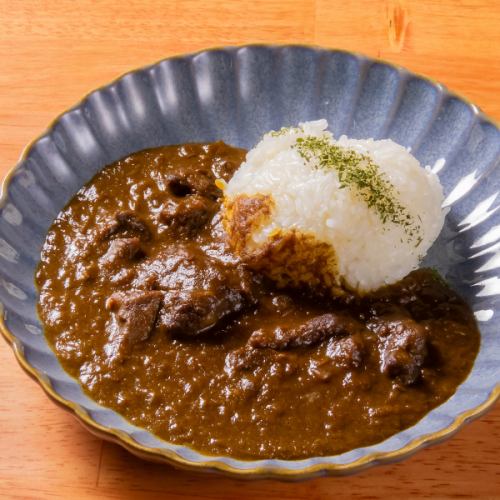 〆カレーも食欲そそります