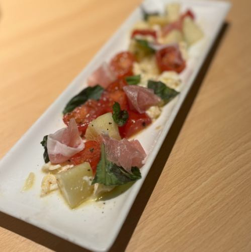 スモークサーモンのフレンチサラダ