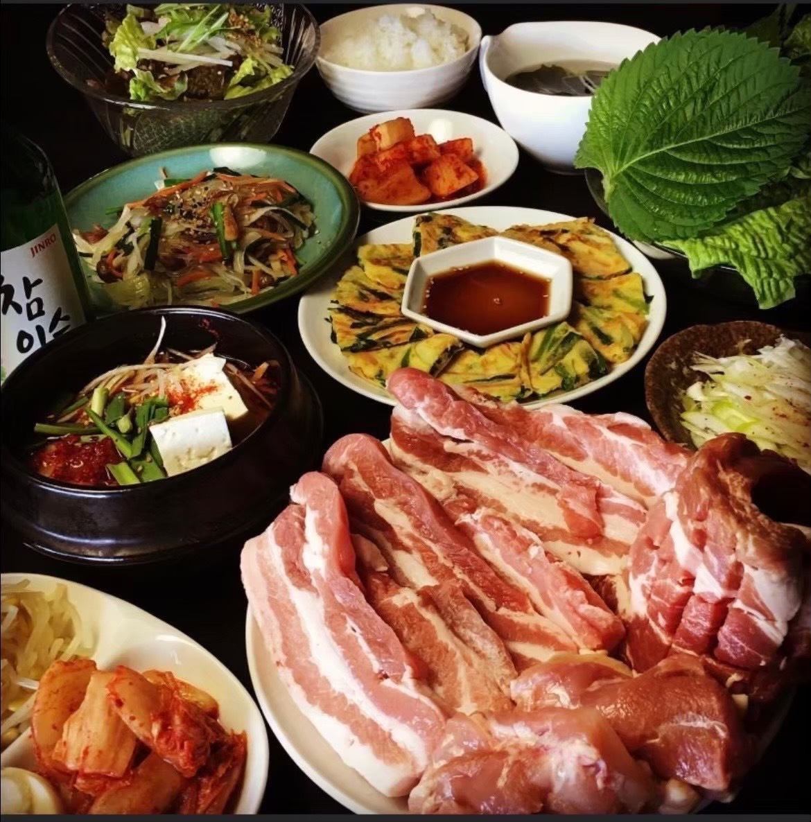 All-you-can-eat samgyeopsal for 90 minutes! All-you-can-drink sofdori ¥3,500 All-you-can-drink alcohol ¥4,800