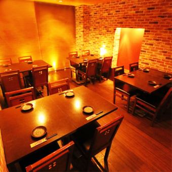 We also have a private room that can accommodate up to 16 people! It's quite spacious, so you can easily move around during a party♪