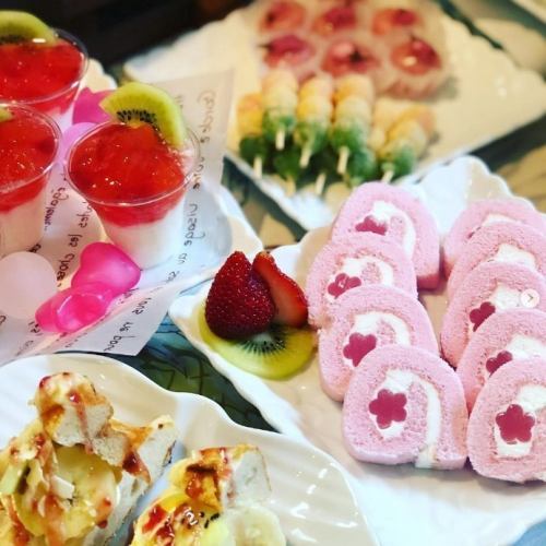 [Teatime Buffet] A cafe menu of desserts and sweets perfect for women! Take-out also available ♪