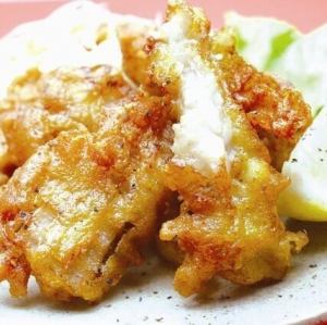 たれ漬け牛ホルモンの唐揚げ