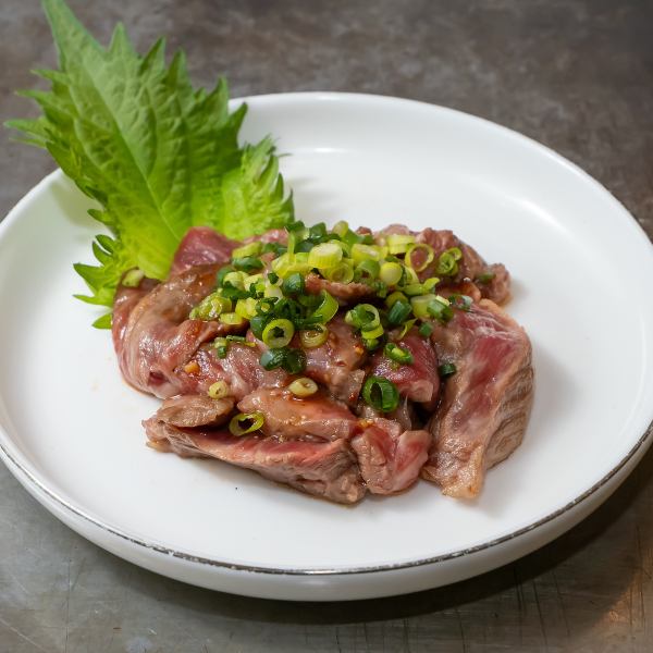 神戸牛 赤身肉すじあて 旨み凝縮の酒場定番メニュー♪