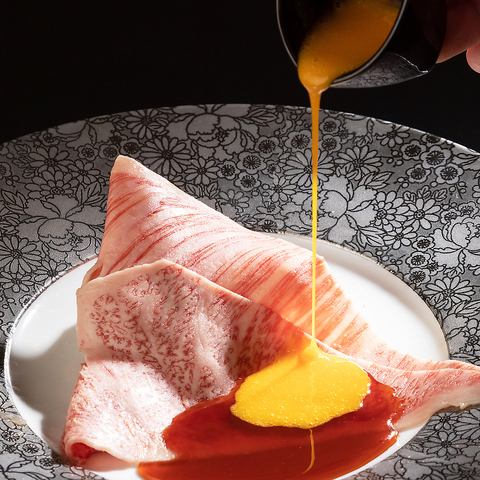 肉料理にもこだわりを。ハネシタやヘレ等こだわりのお肉を使用。