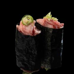 【軍艦】和牛ユッケ