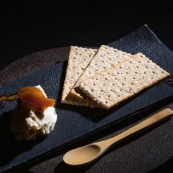 奈良漬けマスカルポーネ/からすみ餅/ポテトサラダ　各