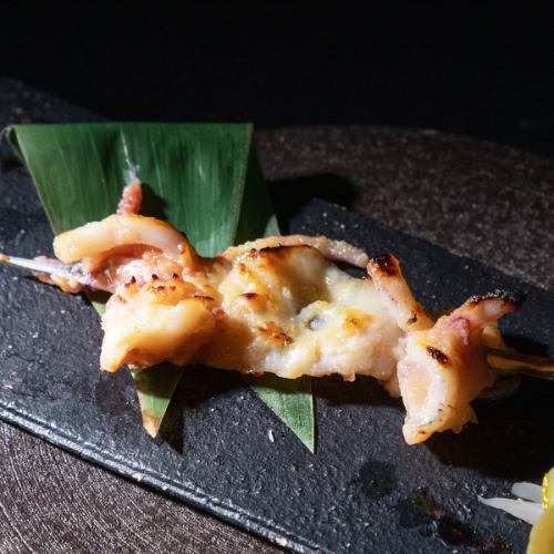 鯛頭塩焼き/いか下足西京焼き/タコ唐揚げ　各