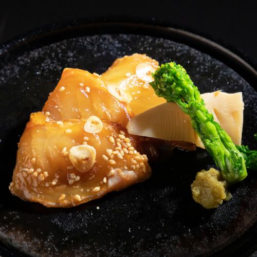 地鶏西京焼き/ふぐ溶岩焼き/鰻の蒲焼き　各
