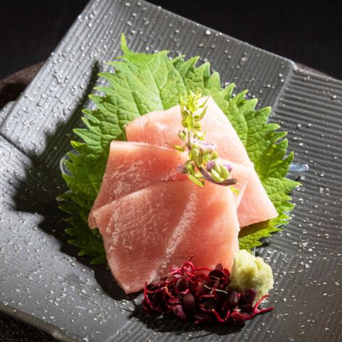 生本まぐろ　大トロ造り